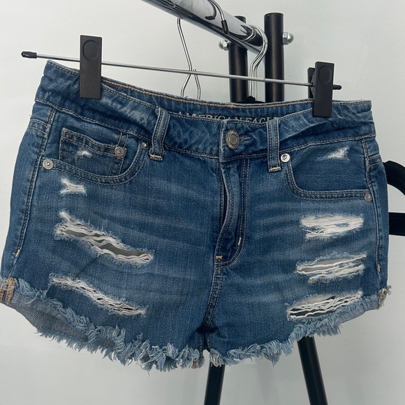 Like New American Eagle Outfitters Women's Ripped Jean Short Shorts - Dark Blue - Picture 2 of 8